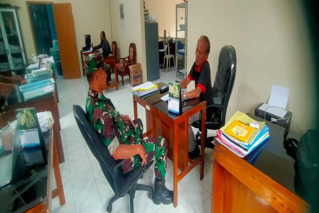 Babinsa Koramil 14 Madukara Eratkan Silaturahmi dan Kerjasama