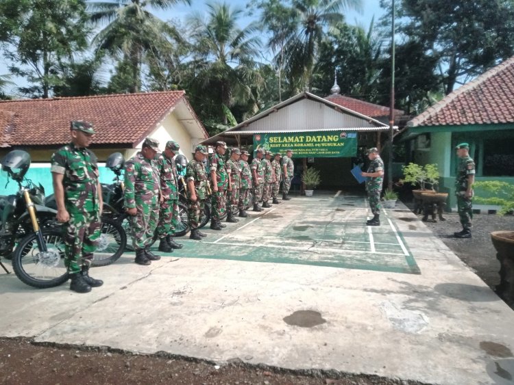 Danramil Cek kelengkapan kendaraan dinas