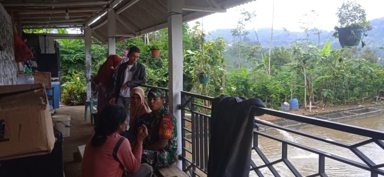 BABINSA KORAMIL 16/PEJAWARAN BERIKAN MOTIVASI KEPADA WARGA PEMILIK BUDIDAYA IKAN NILA