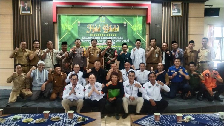Mewakili Danramil Kapten Inf Basuki Babinsa Hadiri Halal Bi Halal Keluarga Besar Kecamatan Karangkobar