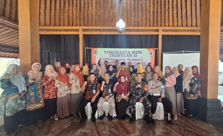 Babinsa Hadiri Pertemuan Lokakarya Mini Lintas Sektor UPTD Puskemas 2 madukara