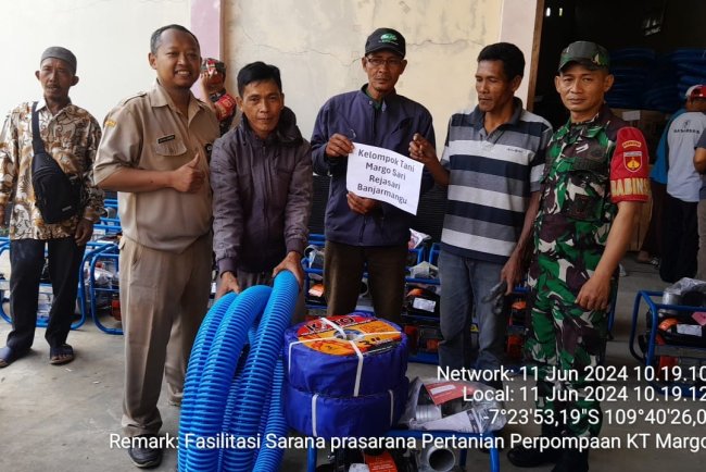 Babinsa Berperan Aktif dalam Pendampingan Penerimaan Bantuan Pompanisasi untuk Poktan