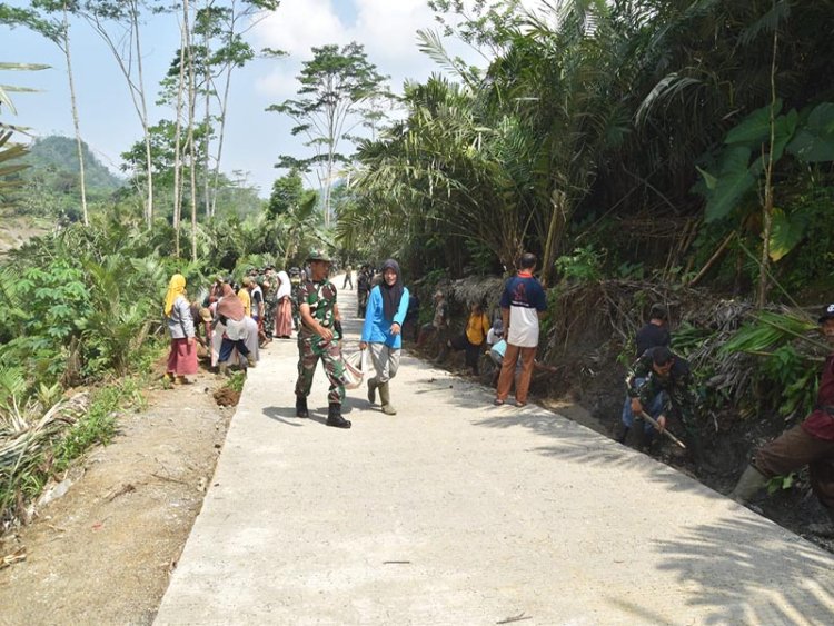 Sinergi Warga dan TNI dalam TMMD Reguler ke-120 di Banjarnegara