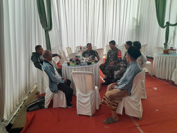 Wujud Kedekatan Dengan Warga Danramil Bersama Babinsa Hadiri Acara Hajatan Warga