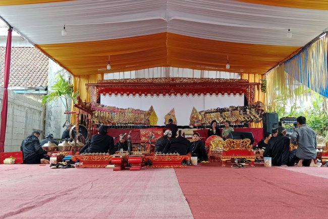 Puncak Acara Ruwat Bumi Desa Clapar Dan Pagelaran Wayang Kulit