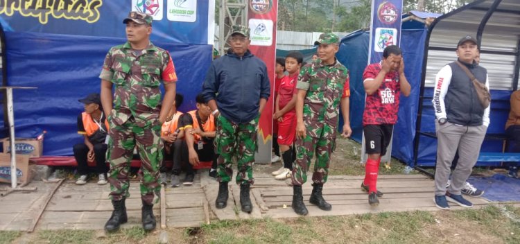 Sinegeritas TNI-POLRI Dalam Kegiatan Pengamanan Open Turnamen Sepak Bola Leksana V Leksana Cup