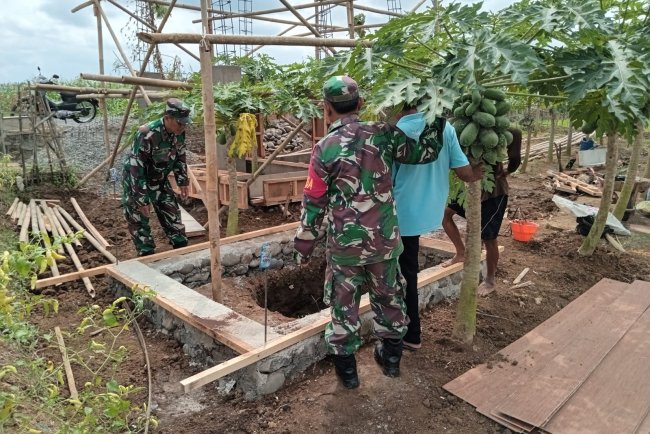 Ps. Danramil 02 Klampok Monitoring Pembangunan Irpom di Kecamatan Purwareja Klampok