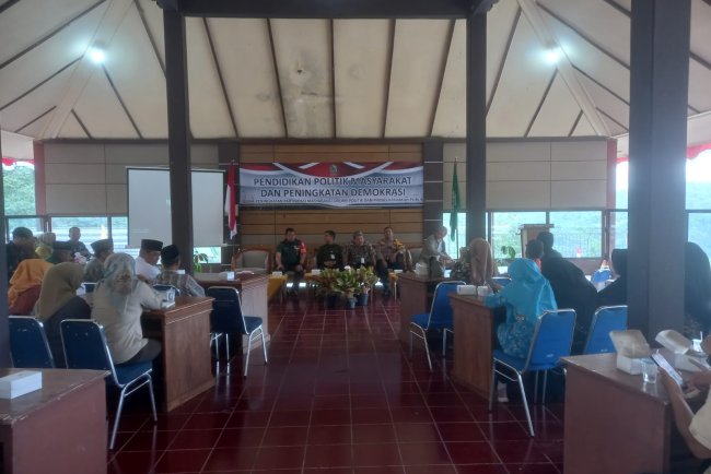 Danposramil Hadiri Diaolg Interaktif Pendidikan Politik Bersama Kesbangpol