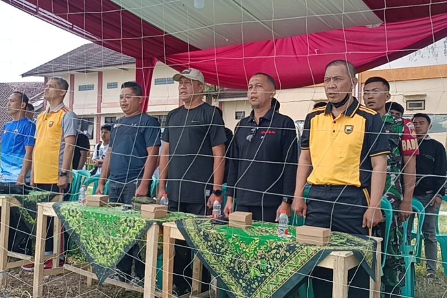 Danramil 14/Madukara Hadiri Pembukaan Turnamen Bola Volly  dalam rangka HUT RI ke 79