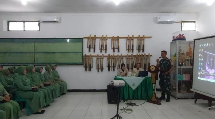 Penyuluhan Kesehatan Cegah Kanker Serviks dan Payudara Serta Tes IVA