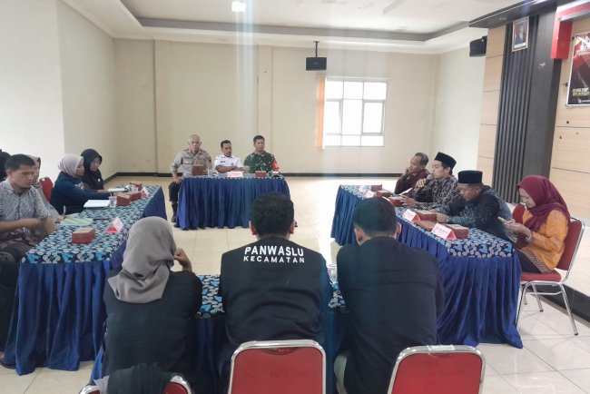 Sukseskan Pilkada Serentak Sertu Tohar Hadiri Rapat Pleno terbuka Rekapitulasi DPSHP