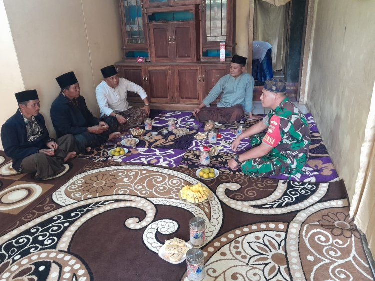 Babinsa Hadiri Pengajian Umum Peringatan Maulid Nabi Muhammad SAW Desa Binangun