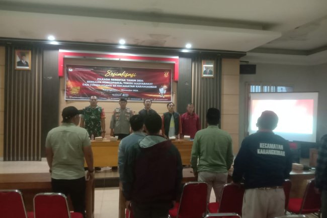 Wakili Danramil Babinsa Hadiri Sosialisasi Pilkada Serentak Tahun 2024 Kecamatan Karangkobar