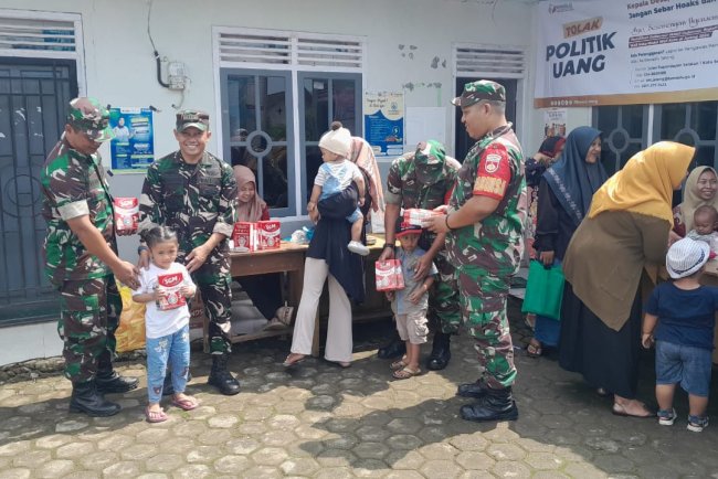Posyandu Balita Danramil 04/Karangkobar Bagikan Pmt Sebagai Upaya Pencegahan Stunting