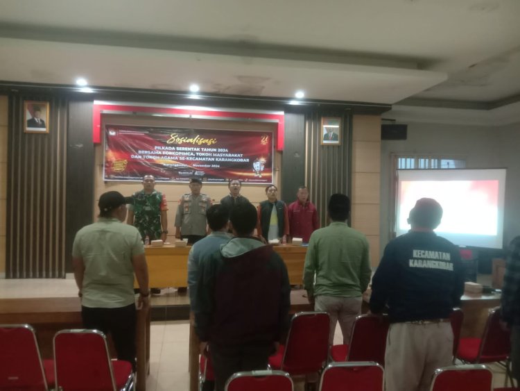 Wakili Danramil Babinsa Hadiri Sosialisasi Pilkada Serentak Tahun 2024 Kecamatan Karangkobar