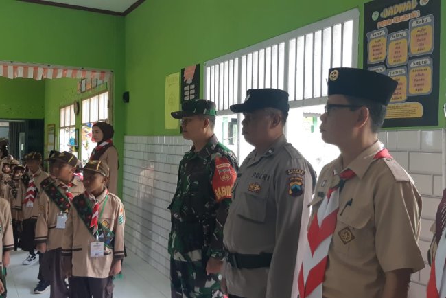 Babinsa Hadiri Pelantikan dan Pengukuhan Pramuka Garuda di kecamatan Madukara