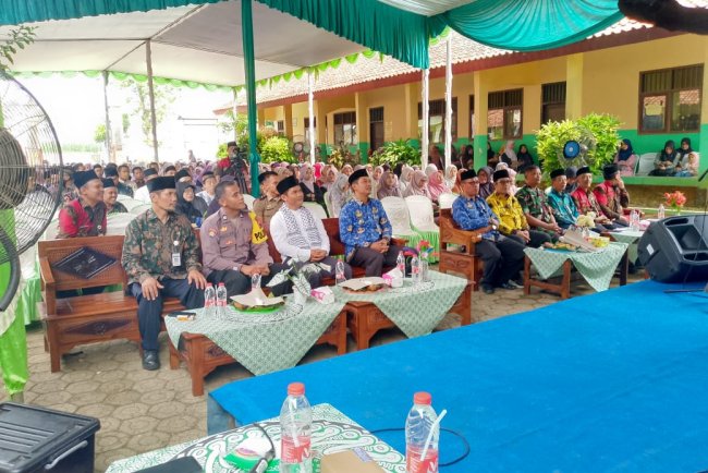 Babinsa Koramil 09 Susukan Melaksanakan Silaturahmi Halal Bihalal Keluarga