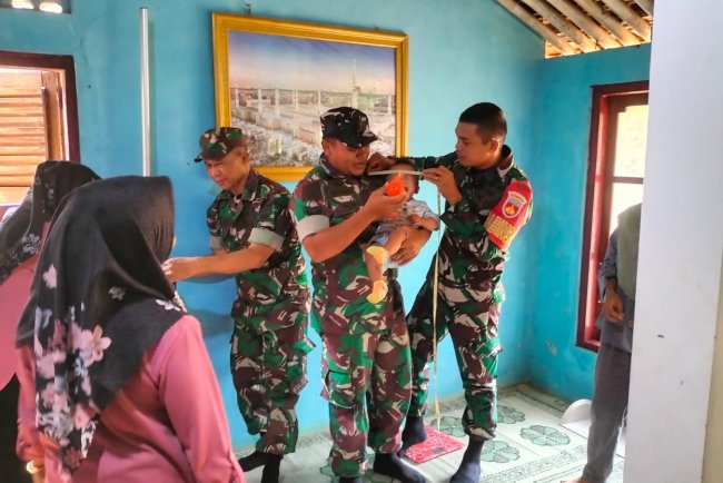 Wujudkan Balita Sehat Danramil dan Babinsa Dampingi Pelaksanaan Posyandu