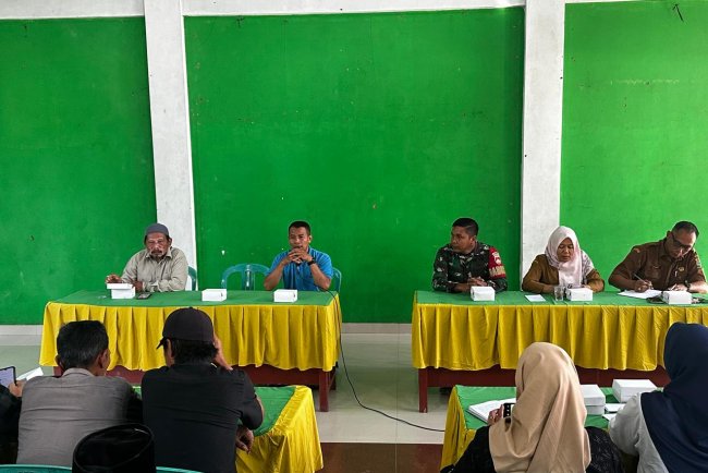 Babinsa Hadiri Musdes Ruwat Bumi di Desa Kendaga Wujud Sinergi TNI dengan Masyarakat