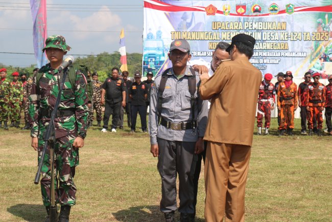 TMMD Sengkuyung Tahap II 2025 Resmi Dibuka Sinergi Bangun Desa Satukan Kekuatan