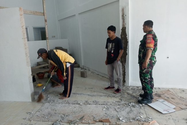 Babinsa Tinjau Kesiapan Dapur Makan Siang Bergizi Kecamatan Banjarnegara