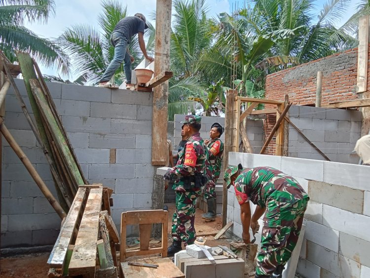 Koramil 08 Purwanegara Bersama Warga Gotong Royong Bangun RTLH