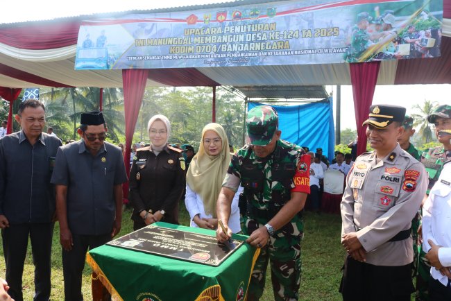 TMMD Sengkuyung Tahap II Banjarnegara Resmi Ditutup Jembatan Baru Hadirkan Harapan Baru di Kaliajir