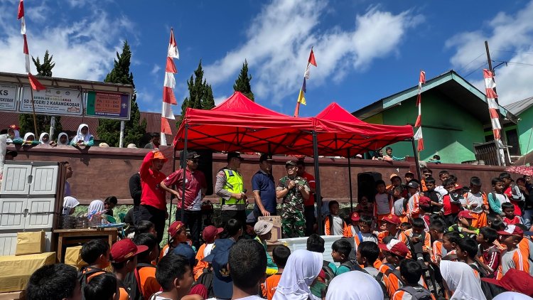 Danramil Bersama Forkopincam Karangkobar Lepas Peserta Jalan Santai Meriahkan HUT Kemerdekaan RI Ke 80