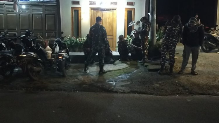 Laksanakan Patroli Malam Bersama Ormas Dan Masyarakat