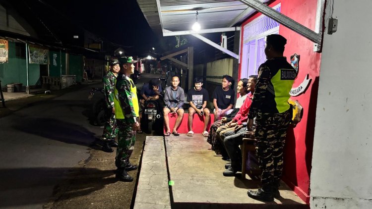 Babinsa Koramil 02 Klampok Bersama Anggota Linmas Dan Banser Aktif Dalam Kegiatan Siskamling