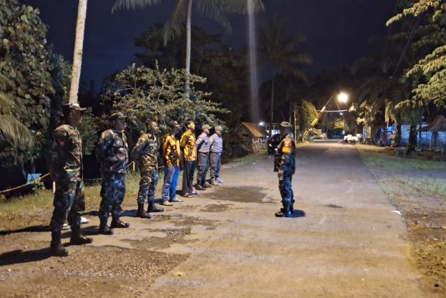 Anggota Koramil 14 Madukara Melaksanakan Patroli