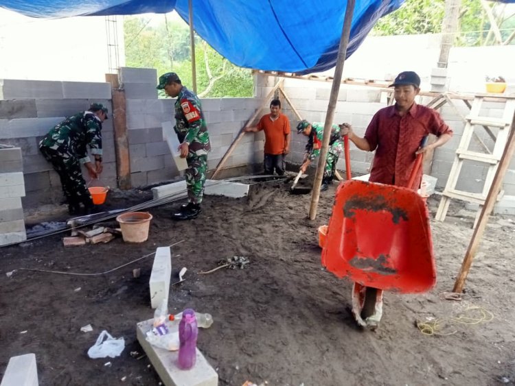 Danramil Kalibening Dan Anggota Bantu Pembangunan Rtlh Bapak Sukirno