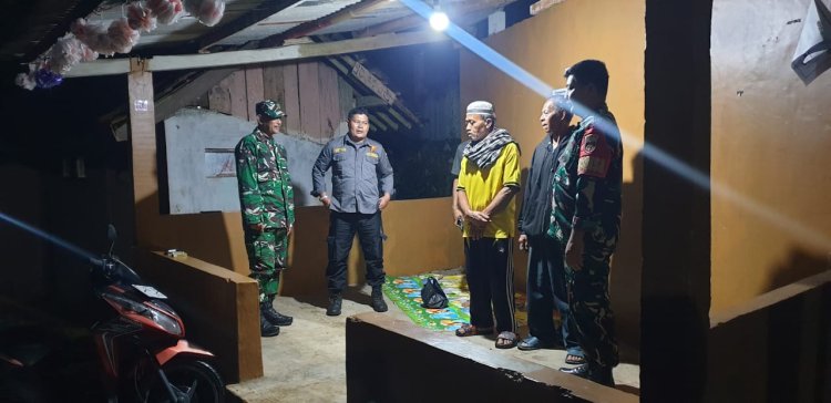 Babinsa, Linmas Dan Warga Laksanakan Patroli Siskamling
