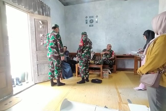 Cegah Stunting Koramil Bekerja Sama Dengan Puskesmas Laksanakan Posyandu Keliling