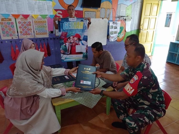 Kodim 0704/Banjarnegara Dukung Gerakan Ayah Mengambil Raport Anak ke Sekolah