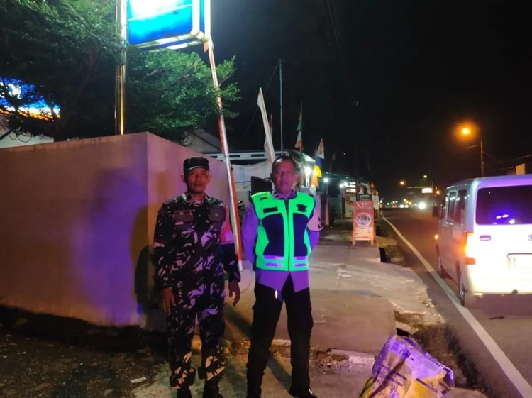 Babinsa Patroli Siskamling Desa Purwonegoro
