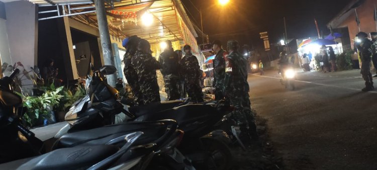 Laksanakan Patroli Malam Di Wilayah Bersama Ormas Dan Masyarakat
