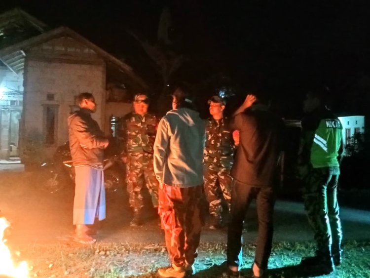 Babinsa Koramil 06 Kalibening Aktif  Laksanakan Patroli Siskamling