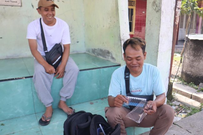 Pangling dengan Wajah Baru Desa Cikuya, Teknisi Internet Puji Kualitas Jalan Hasil TMMD Kodim Brebes