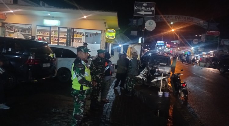 Babinsa Koramil 05 Batur patroli di kawasan wisata Dieng