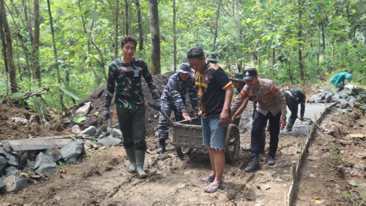 Membangun Negeri dari Desa, Sinergi TNI, Polri, dan Rakyat di TMMD 127 Brebes Wujudkan Asa Indonesia Emas