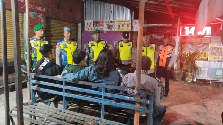 BABINSA MELAKSANAKAN PATROLI PENGAMANAN IDUL FITRI