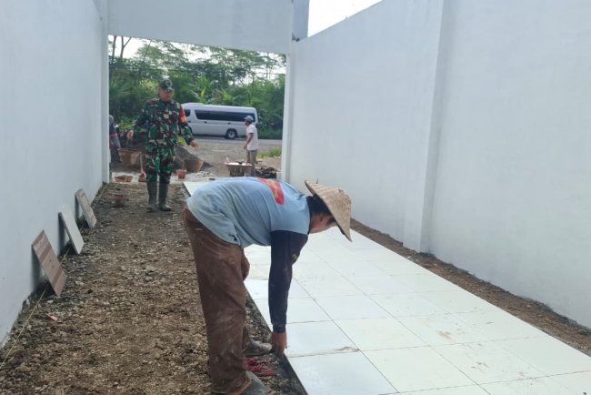 Gerai Mulai Tertata Gudang Dipersiapkan KDKMP Randegan Terus Berproses