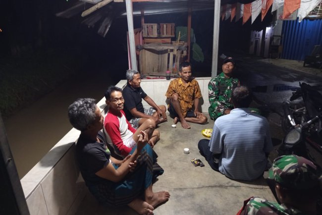 Serka Suyadi Risman Laksanakan Patroli Siskamling Di Desa Pucang