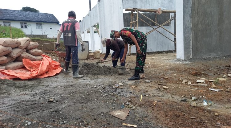 Dinding Dirapikan Struktur Diperkuat KDKMP Gumelar Terus Berproses