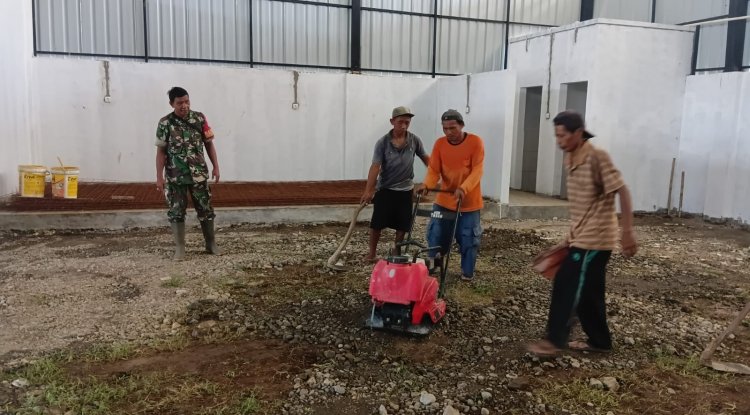 Babinsa Dampingi Pembangunan KDKMP di Desa Karangsalam