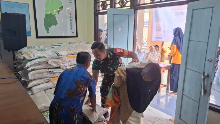 Pendampingan penyaluran Bantuan Pangan di Desa Kemiri