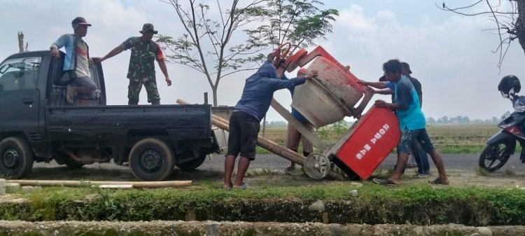 Dari Pondasi hingga Finishing Babinsa Dampingi Pembangunan KDKMP Desa Banjengan