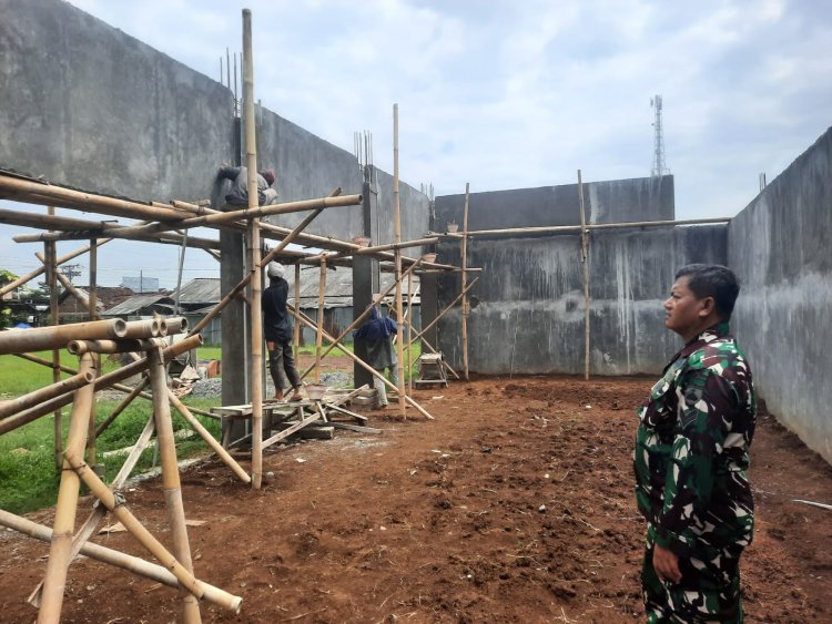 Sentuhan Akhir yang Menentukan Babinsa Dampingi Finishing KDKMP Desa Tapen
