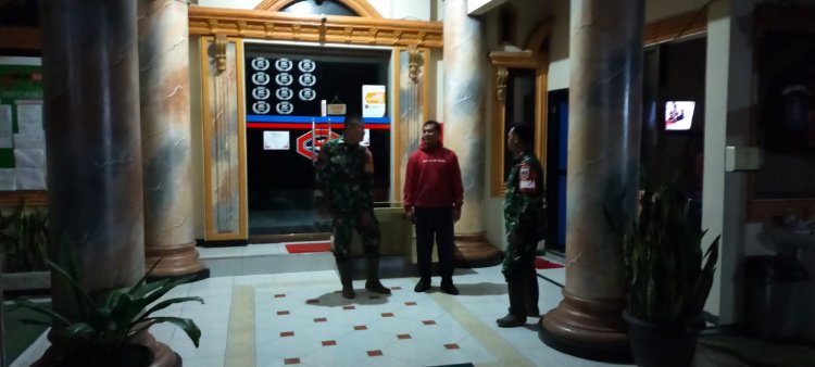 Babinsa Koramil 06 Kalibening Aktif  Laksanakan Patroli malam Dipastikan Wilayah Aman